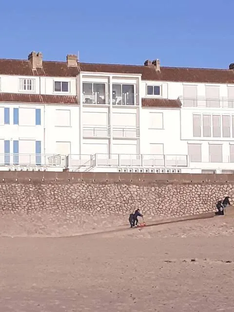 659a6dd5-5617-451a-9a17-a93b52f23c8a